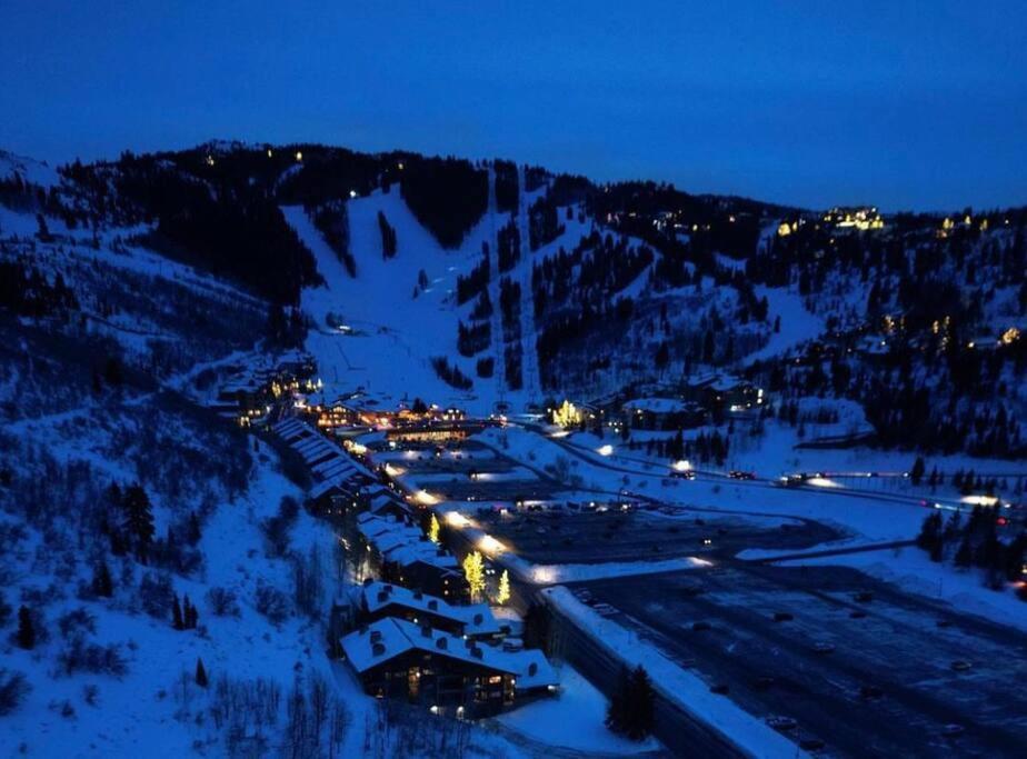 Luxe Deer Valley Condo パークシティ エクステリア 写真